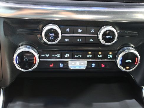 Used 2023 Ford F150 Lariat AWD/4WD image 22