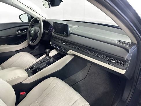 Used 2023 Honda Accord EX image 30