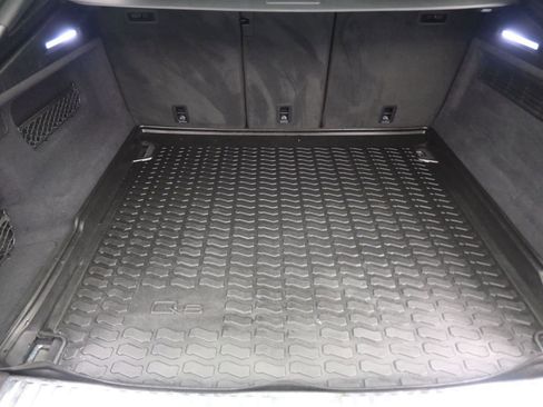 Used 2019 Audi Q8 Premium Plus w/ Premium Plus image 29