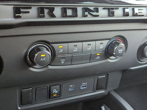 New 2026 Nissan Frontier SV w/ Tow Package image 17