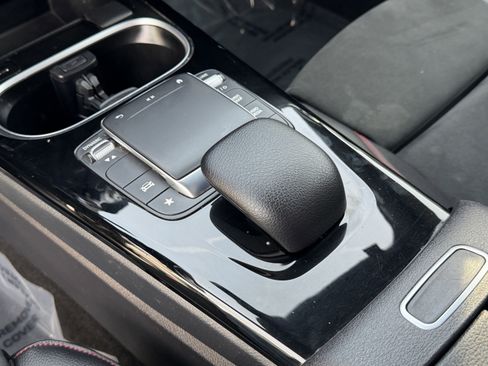 Used 2023 Mercedes-Benz CLA 250 image 27