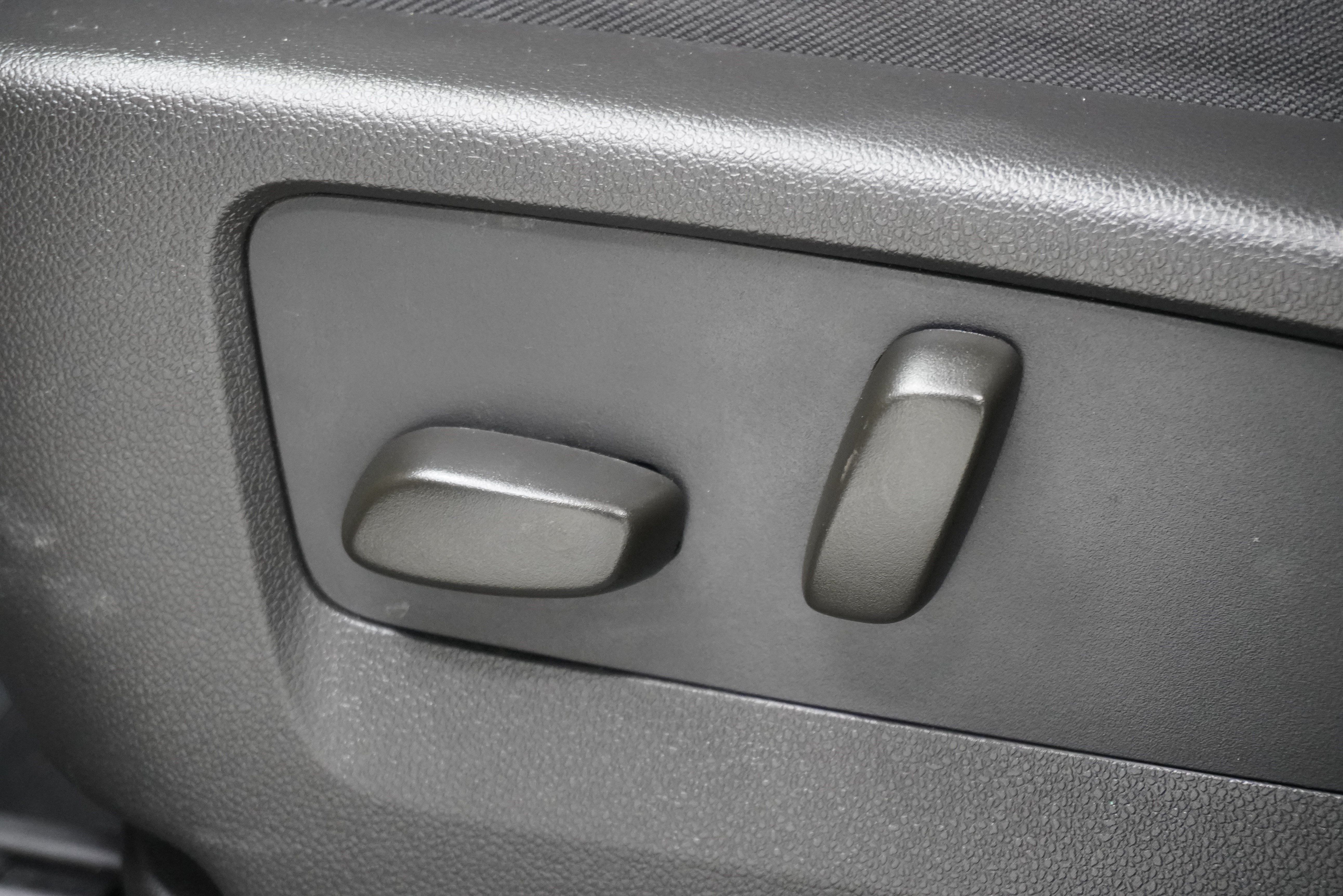 Used 2022 Buick Envision Essence w/ Sport Touring Package FWD image 15