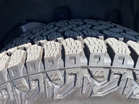 Used 2026 Ford Bronco Heritage Edition AWD/4WD image 11