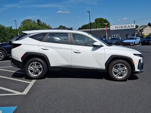 Used 2025 Hyundai Tucson SE AWD/4WD image 7
