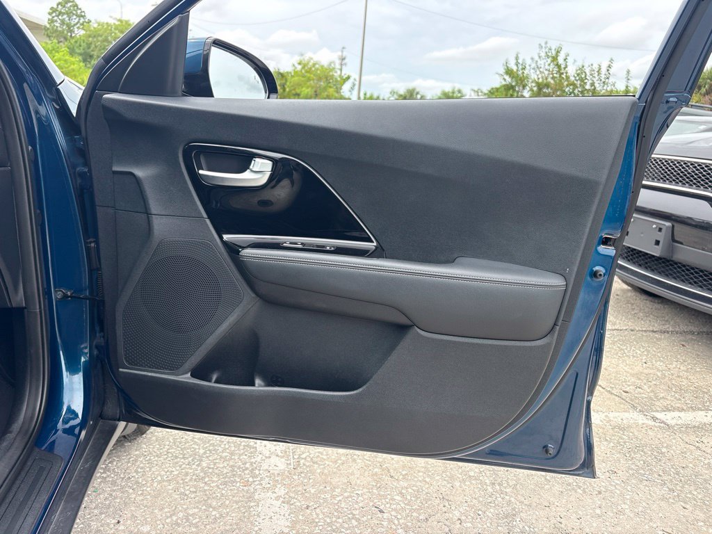 Used 2019 Kia Niro EX FWD image 20