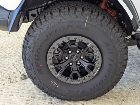 New 2025 Ford Bronco Raptor image 12