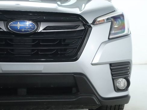 Certified 2023 Subaru Forester Limited image 7
