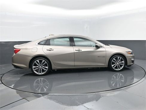 Used 2023 Chevrolet Malibu LT image 4