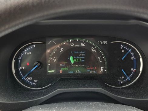 Used 2025 Toyota RAV4 LE AWD/4WD image 21