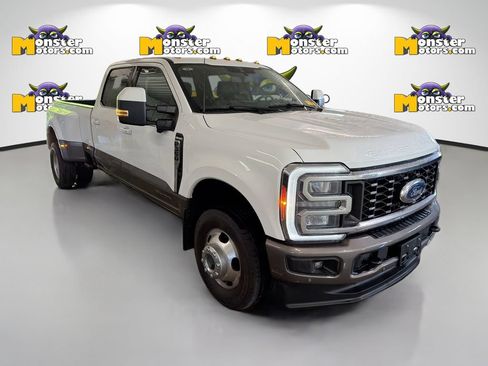 Used 2023 Ford F350 King Ranch AWD/4WD image 3