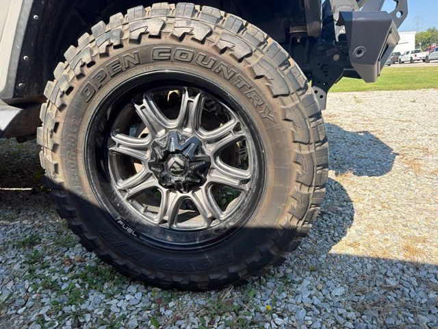 Used 2021 Jeep Gladiator Sport AWD/4WD image 12