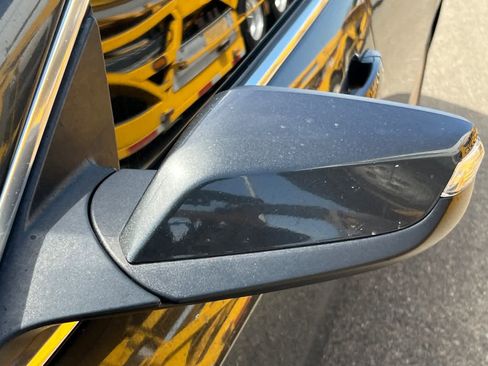 Used 2018 Chevrolet Malibu LT FWD image 9