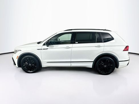 Used 2022 Volkswagen Tiguan SE R-Line FWD image 4