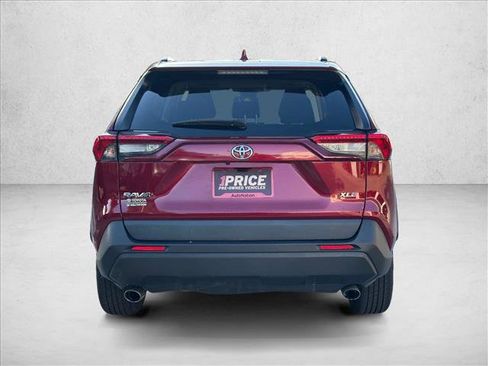 Used 2021 Toyota RAV4 XLE image 5