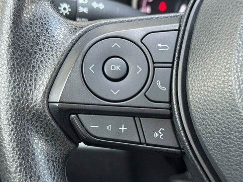 Used 2024 Toyota RAV4 XLE FWD image 26