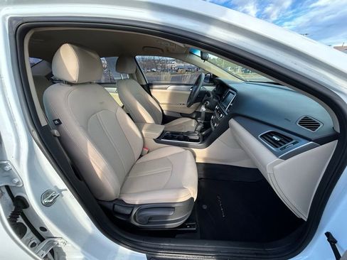 Used 2018 Hyundai Sonata SE image 32
