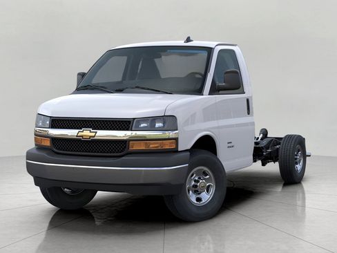 New 2026 Chevrolet Express 3500 w/ Power Convenience Package RWD image 14