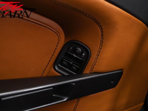Used 2009 Aston Martin V8 Vantage Roadster RWD image 26