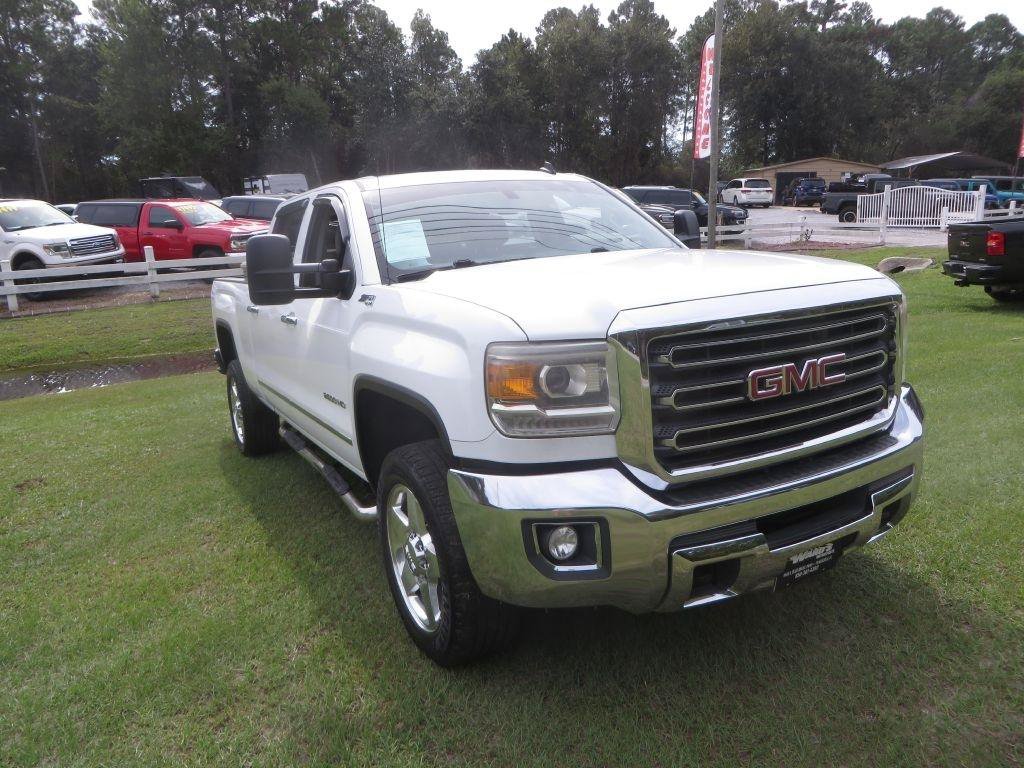Used 2015 GMC Sierra 2500 SLT w/ Suspension Package, Off-Road AWD/4WD image 4