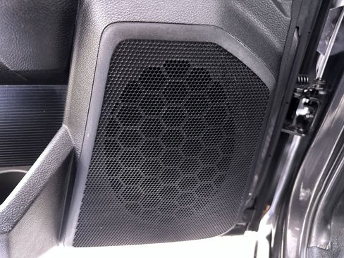 Used 2018 RAM 1500 Express image 61