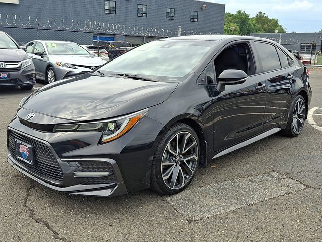 Used 2022 Toyota Corolla SE FWD image 2