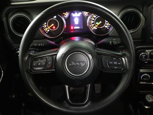 Used 2022 Jeep Wrangler Unlimited Sport image 17