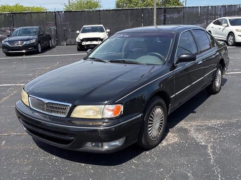 Used 1996 INFINITI I30 FWD image 2