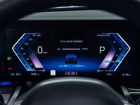 Used 2026 BMW i5 eDrive40 w/ M Sport Package AWD/4WD image 2