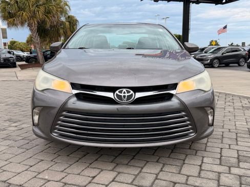Used 2015 Toyota Camry LE FWD image 5