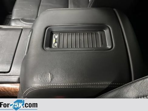 Used 2016 Chevrolet Suburban LTZ AWD/4WD image 21