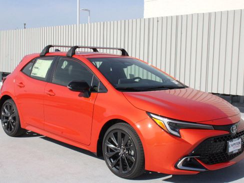 New 2026 Toyota Corolla XSE image 2