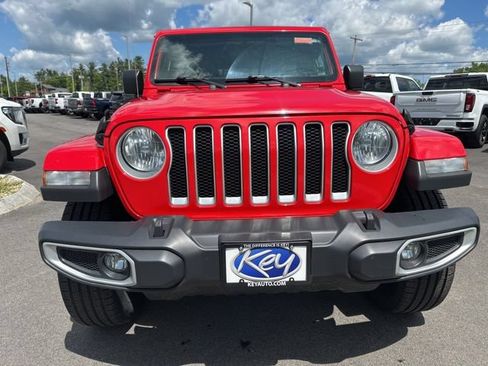 Used 2020 Jeep Wrangler Unlimited Sahara AWD/4WD image 8