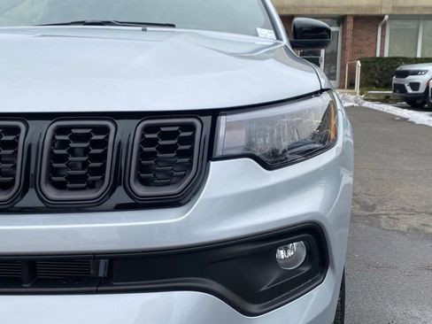 New 2026 Jeep Compass Latitude w/ Sun and Sound Group image 11