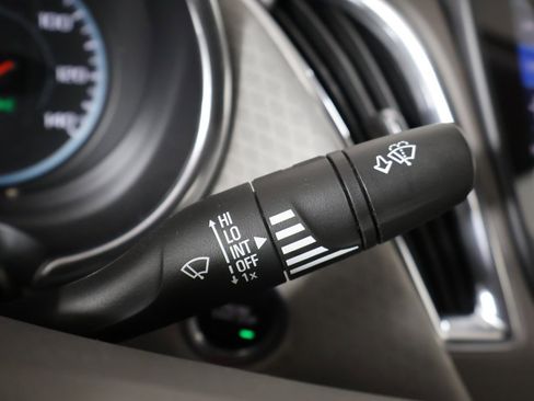 Used 2021 Chevrolet Malibu LT image 39