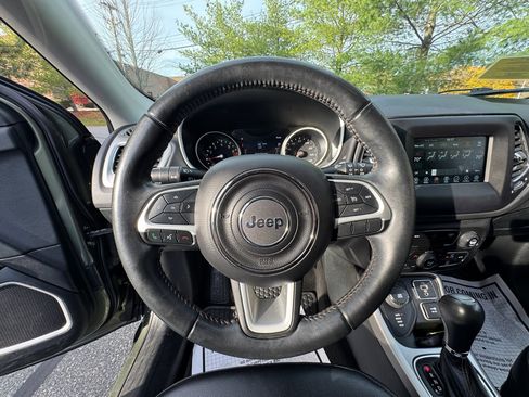 Used 2018 Jeep Compass Latitude w/ Popular Equipment Group image 15