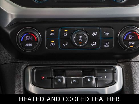 Used 2022 GMC Acadia SLT w/ Technology Package FWD image 20