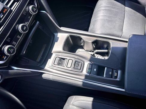 Used 2020 Honda Accord Touring image 18