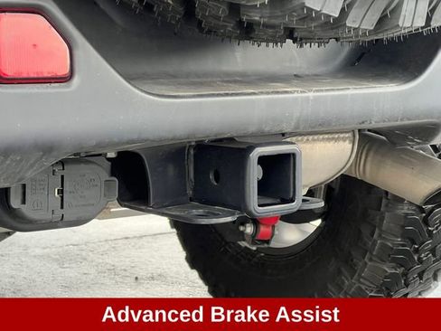 Used 2024 Jeep Wrangler Willys image 12