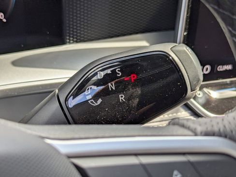 New 2026 Volkswagen Tiguan SE R-Line image 16