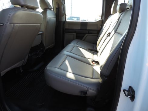 Used 2022 Ford F350 XL w/ Power Equipment Group image 19