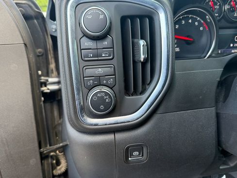 Used 2019 Chevrolet Silverado 1500 LT w/ All-Star Edition AWD/4WD image 20