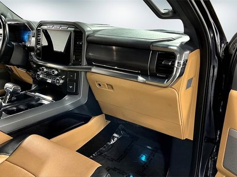 Used 2021 Ford F150 Lariat w/ Tow Technology Package image 26