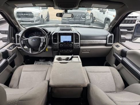 Used 2020 Ford F250 XLT w/ FX4 Off-Road Package AWD/4WD image 15