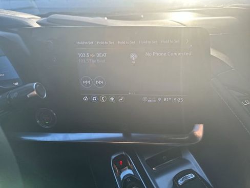 Used 2023 Chevrolet Corvette Stingray w/ Z51 Performance Package image 21