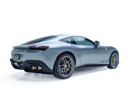 Used 2023 Ferrari Roma RWD image 2