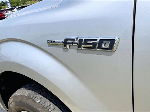 Used 2011 Ford F150 XLT w/ XLT Chrome Pkg RWD image 4