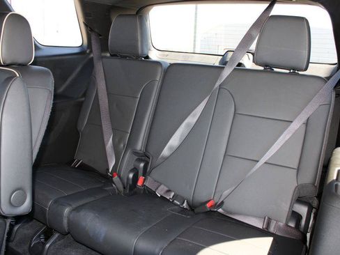 Used 2023 Chevrolet Traverse Premier w/ Redline Edition AWD/4WD image 8