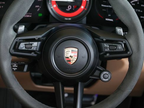 Certified 2024 Porsche 911 Cabriolet image 60
