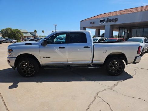 Used 2026 RAM 2500 Big Horn AWD/4WD image 2