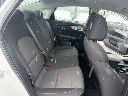 Used 2023 Kia Forte LXS image 14